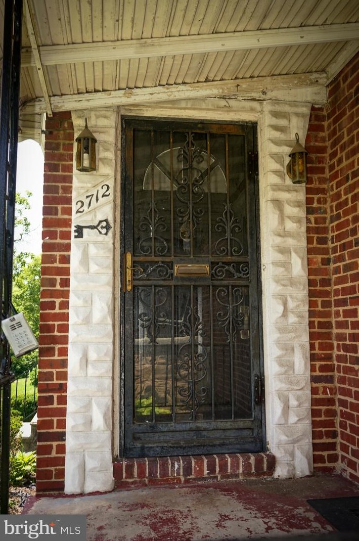 2712 Longwood St, Baltimore MD  21216-1929 exterior