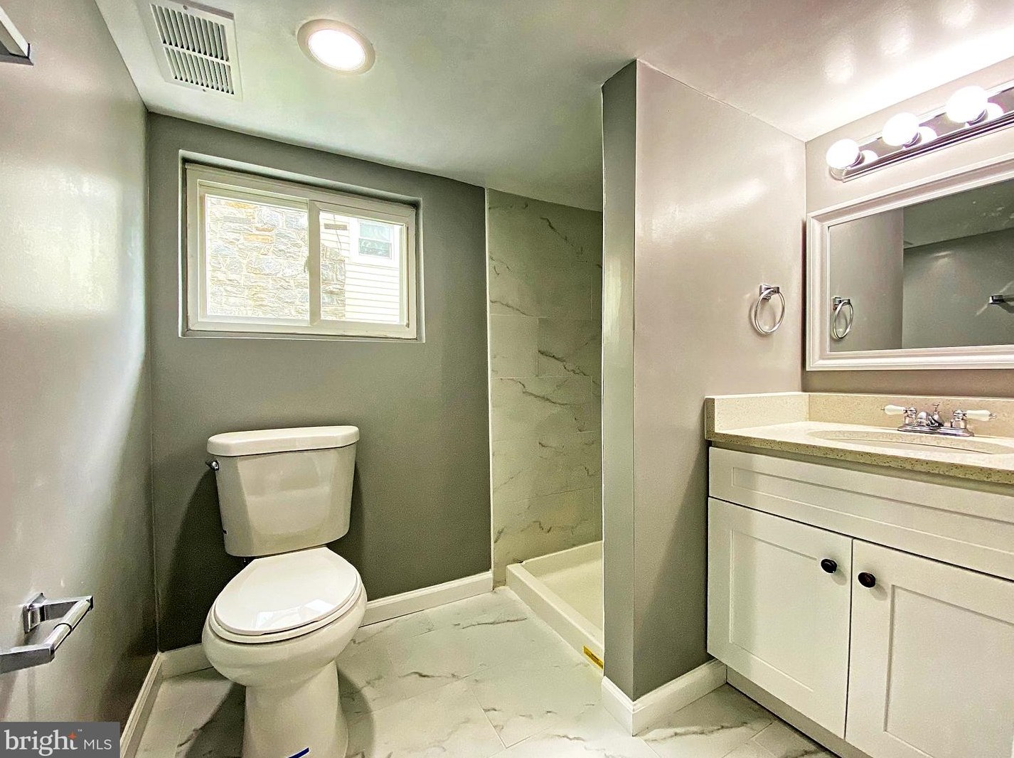 2911 Echodale Ave, Baltimore MD  21214-2203 exterior