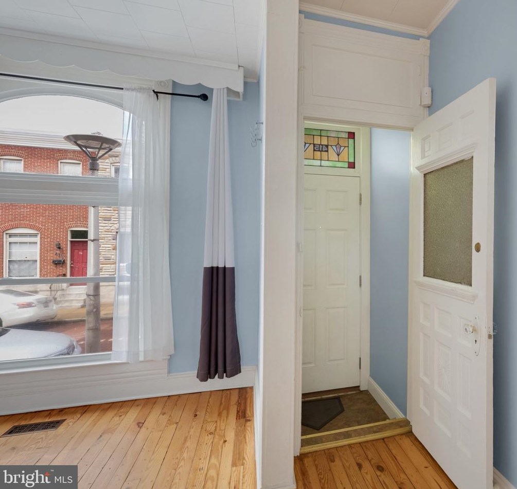 415 Robinson St, Baltimore MD  21224-1328 exterior