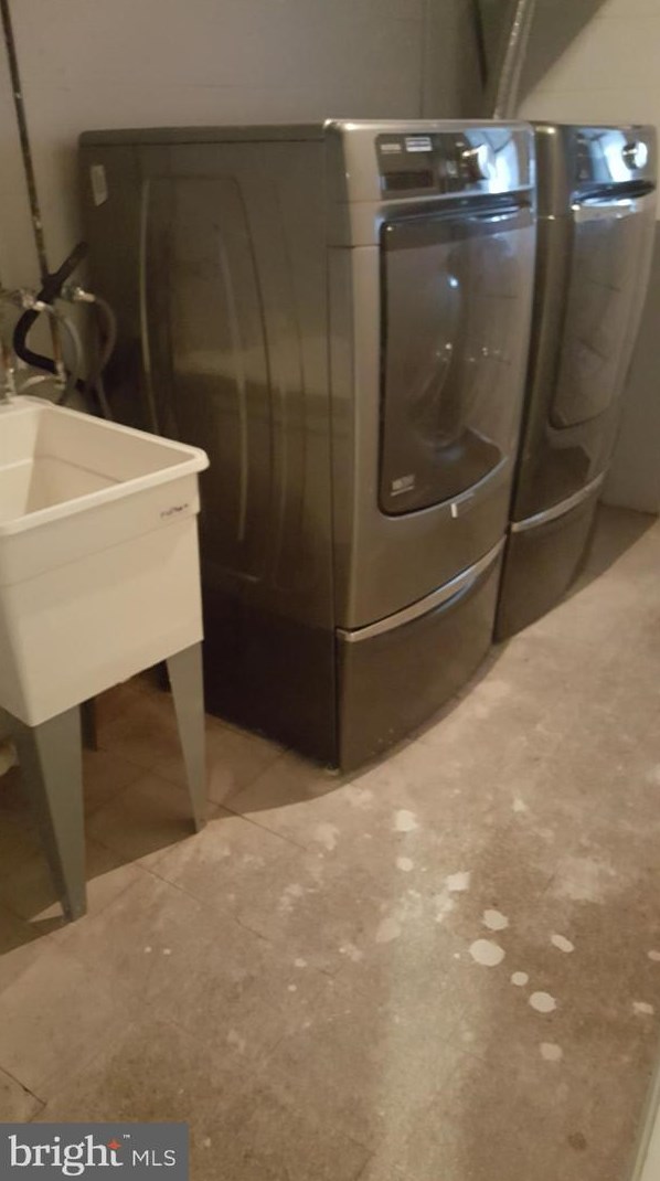 5719 Denwood Ave, Baltimore MD  21206-7029 exterior