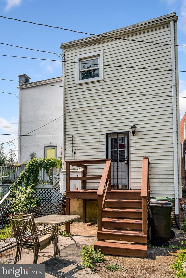 728 43 St, Baltimore MD 21211-1611 exterior