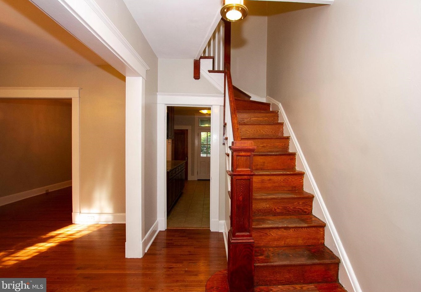 2914 Cresmont Ave, Baltimore MD  21211-2817 exterior