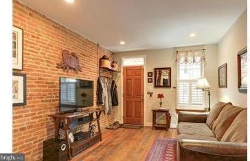 20 Heath St, Baltimore MD  21230-4816 exterior