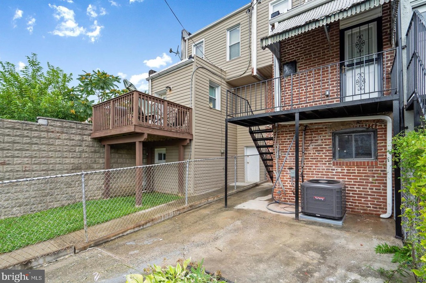 1611 30th St, Baltimore MD  21218-3726 exterior