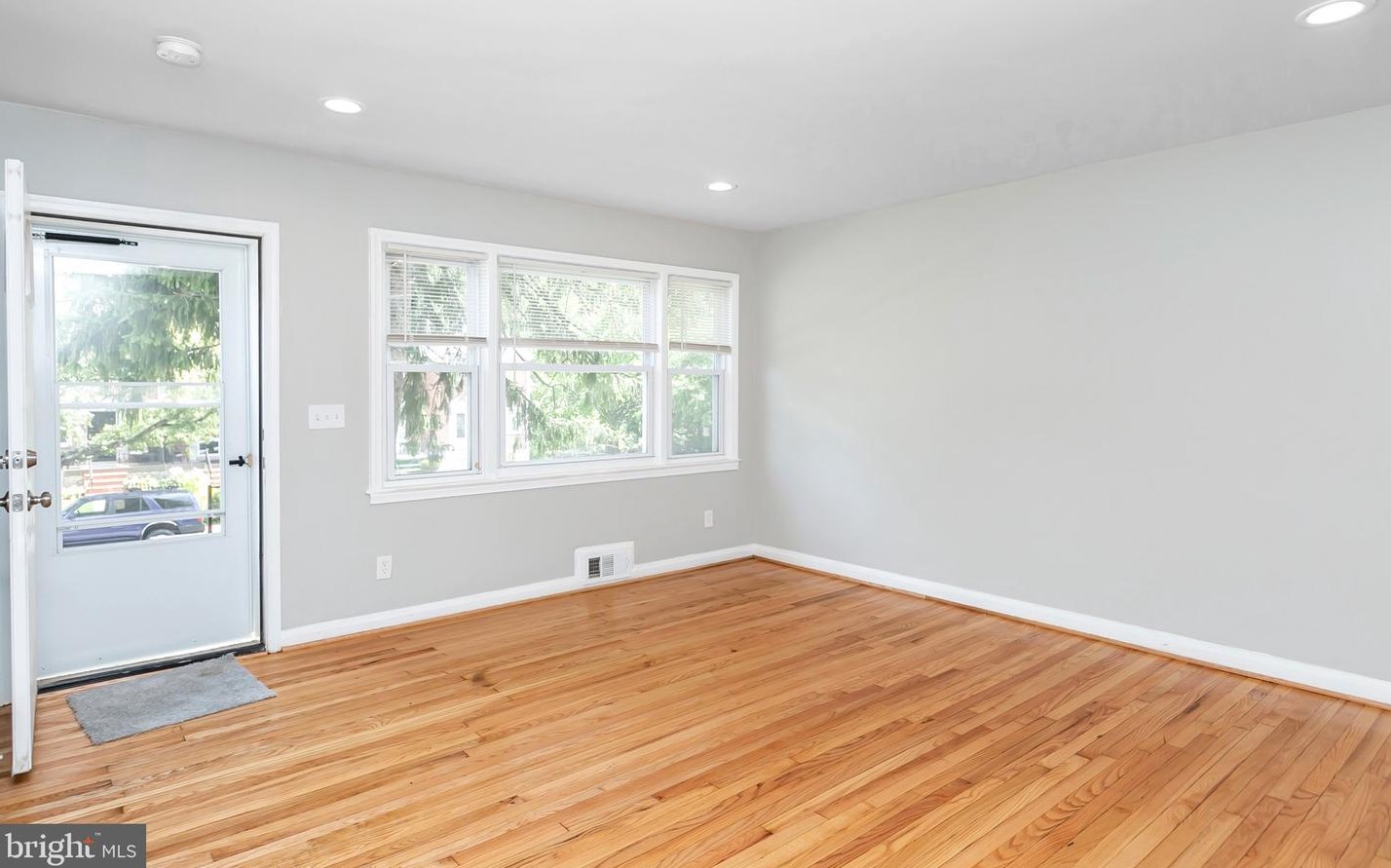 1647 Wadsworth Way, Baltimore MD  21239-2417 exterior