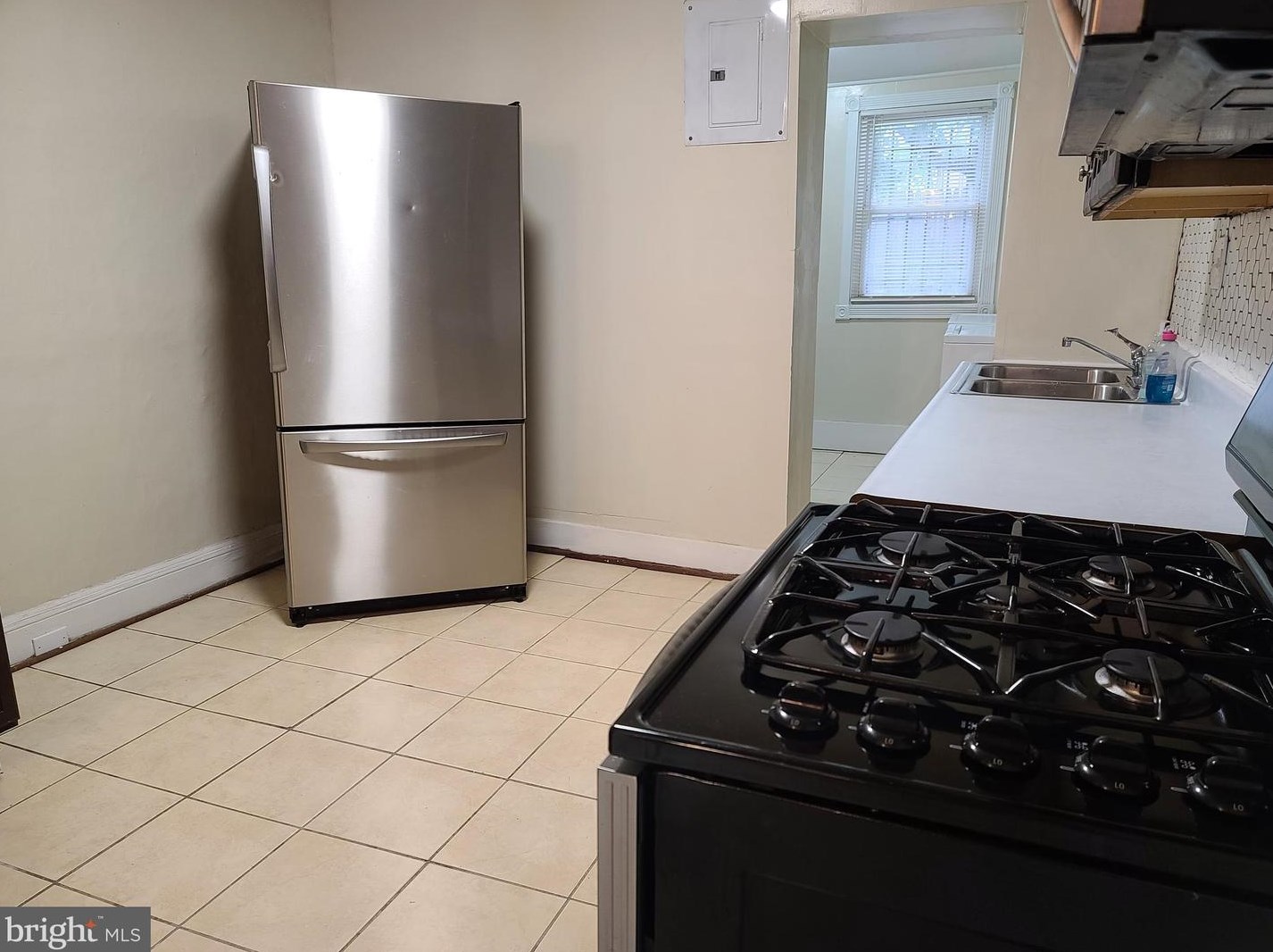 336 Woodyear St, Baltimore MD  21223-3150 exterior