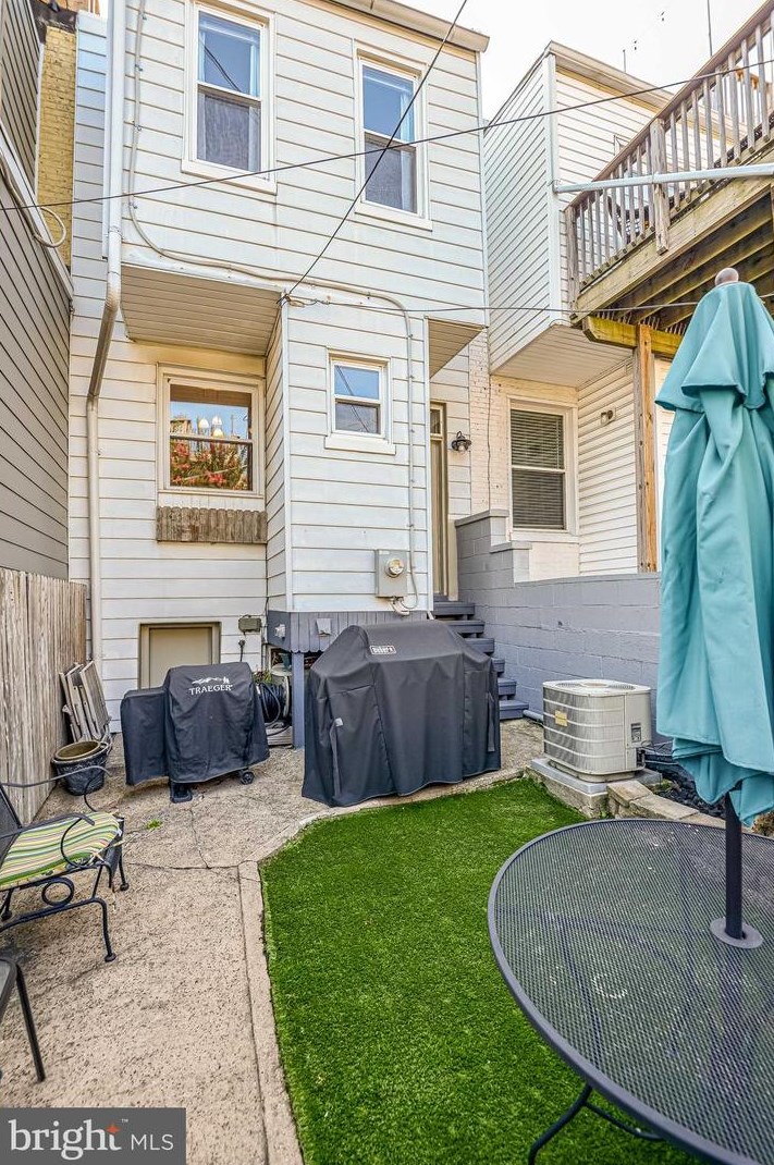 122 Ellwood Ave, Baltimore MD  21224-1307 exterior