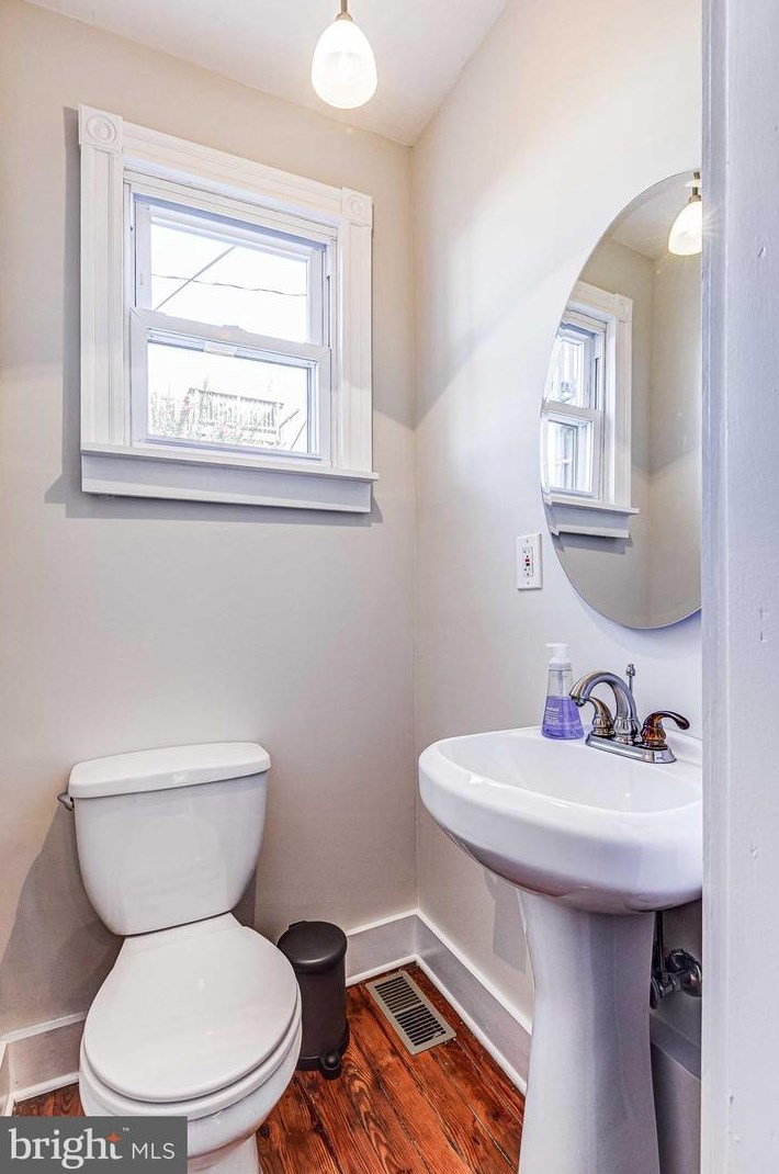 122 Ellwood Ave, Baltimore MD  21224-1307 exterior