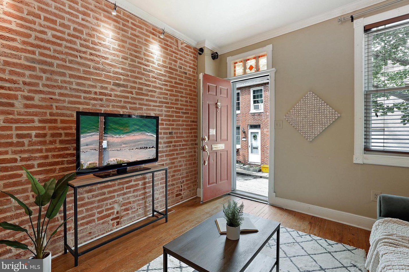 1007 Patapsco St, Baltimore MD  21230-4019 exterior