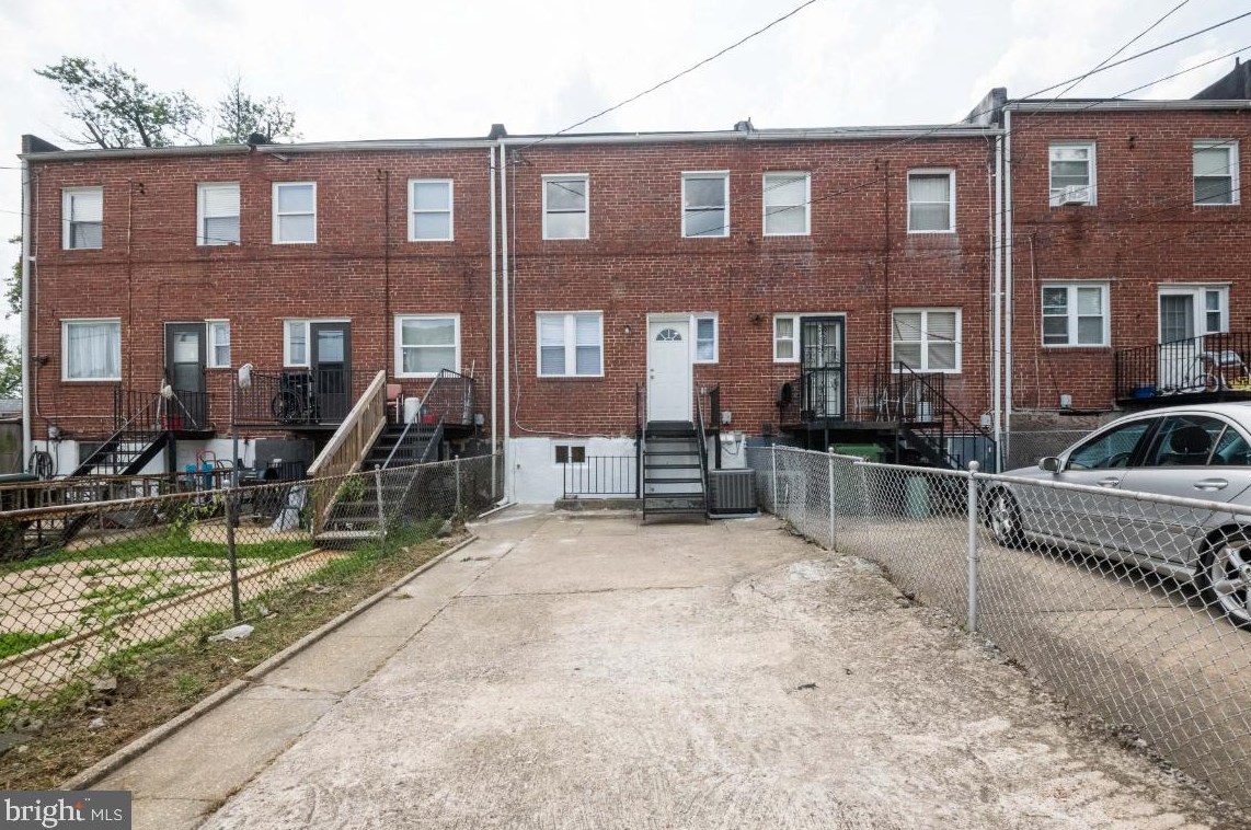 1205 Augusta Ave, Baltimore MD  21229-1704 exterior