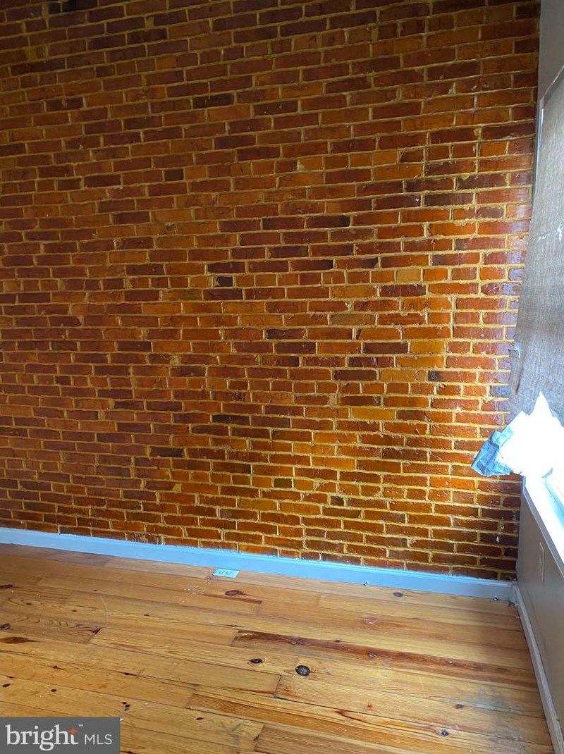 1313 Pratt St, Baltimore MD  21231-1709 exterior