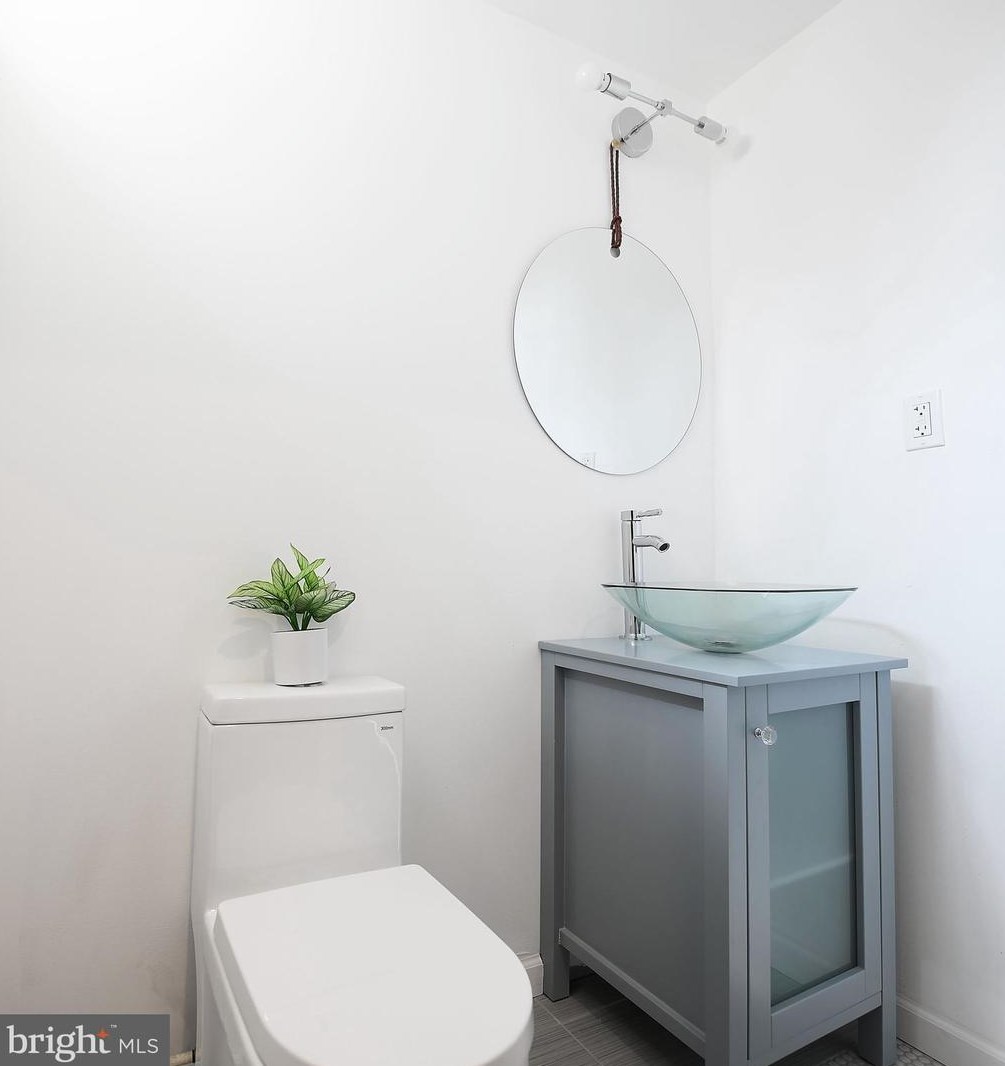 1831 Bond St, Baltimore MD  21213-2305 exterior