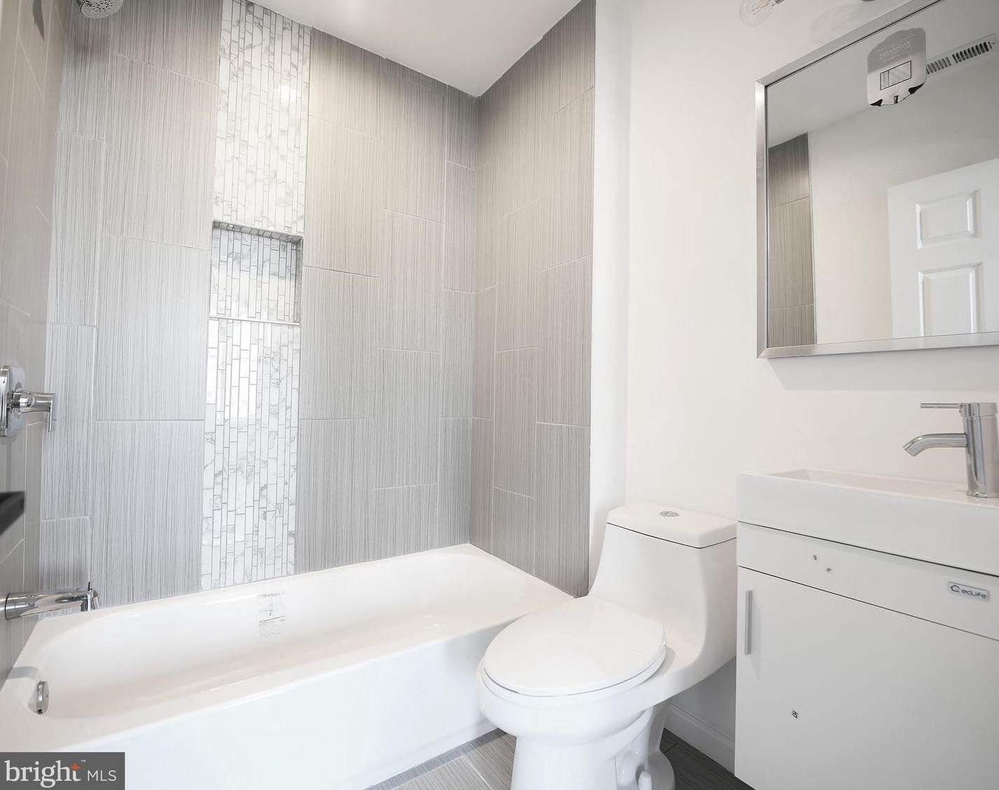 1831 Bond St, Baltimore MD  21213-2305 exterior