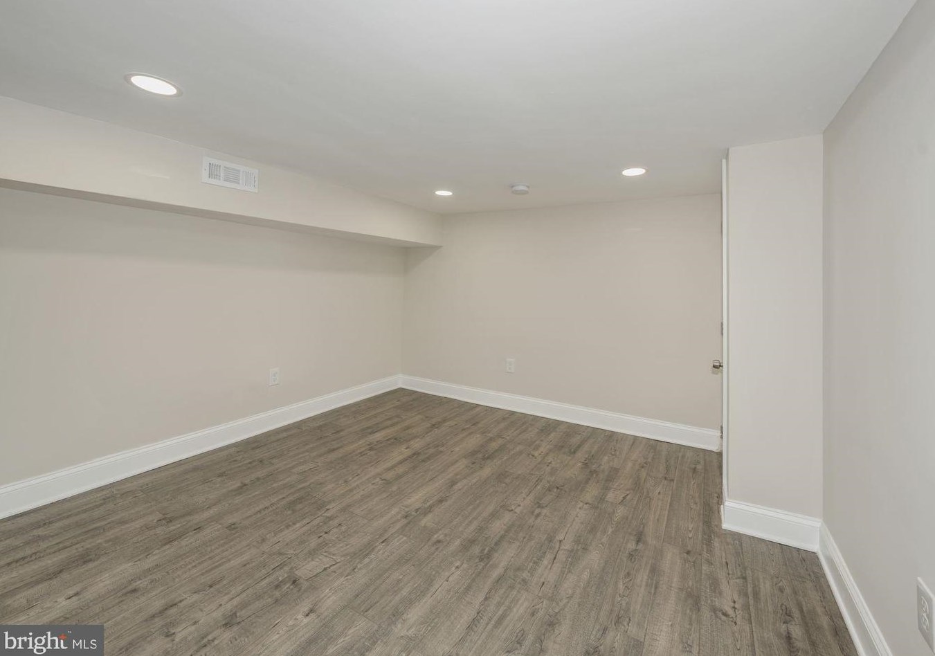 3623 Roland Ave, Baltimore MD  21211-2408 exterior