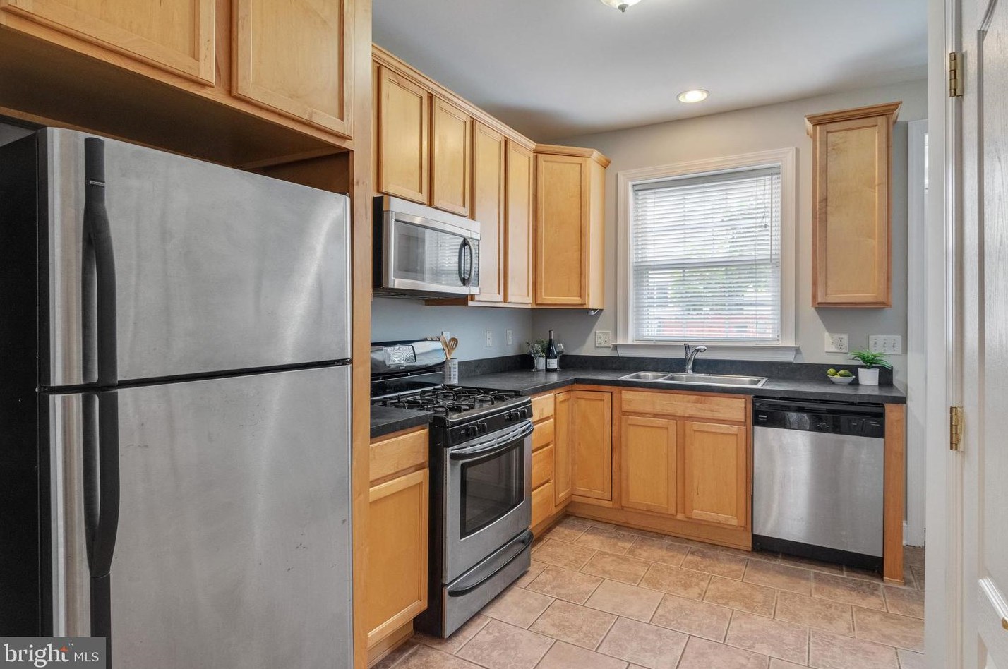 23 Streeper St, Baltimore MD  21224-1250 exterior