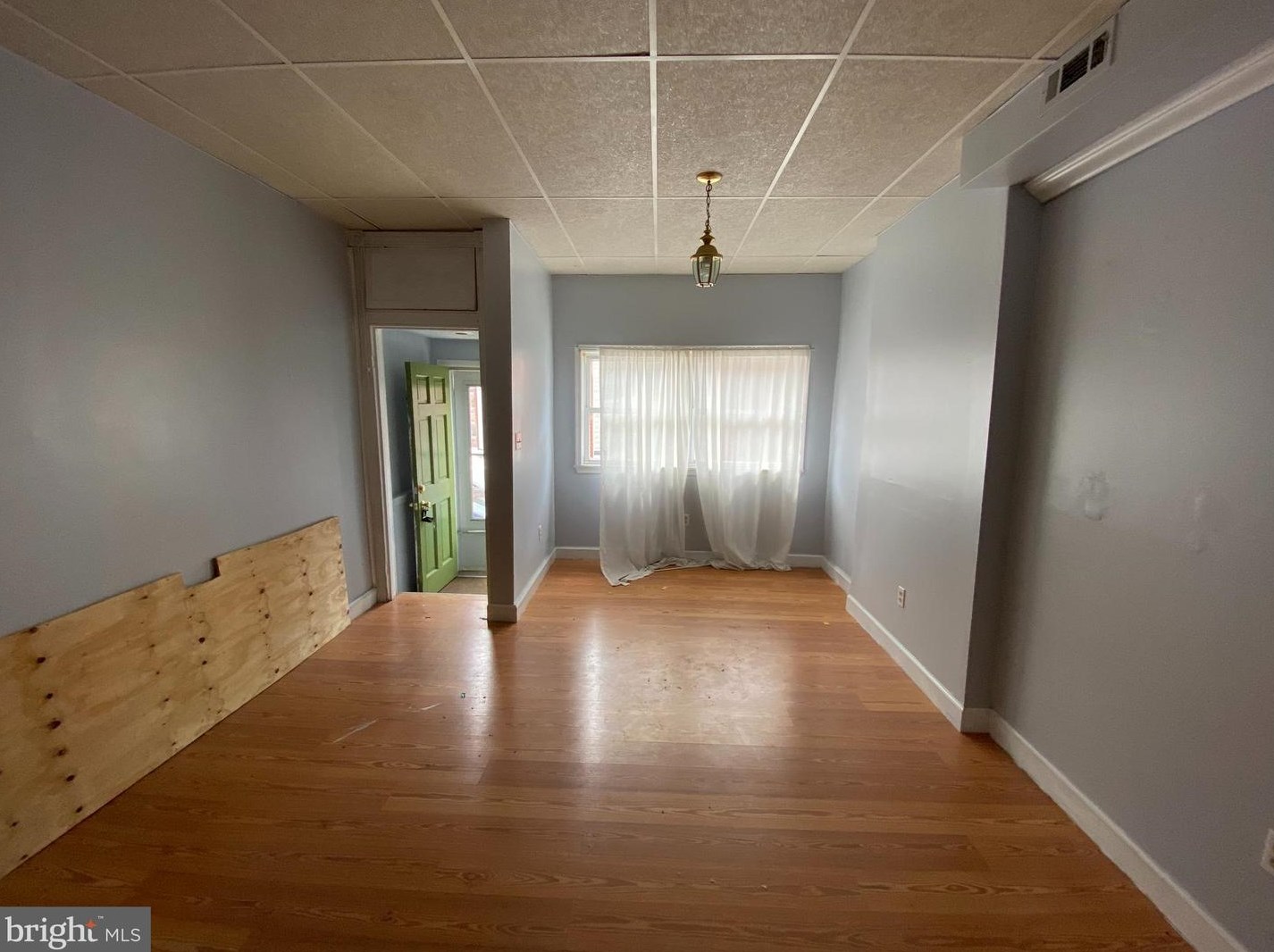 11 Robinson St, Baltimore MD  21224-2256 exterior