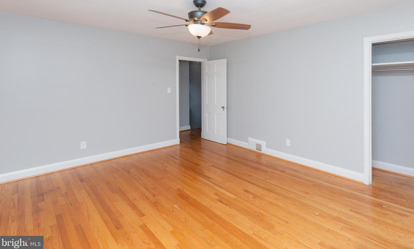 4023 Deepwood Rd, Baltimore MD  21218-1404 exterior