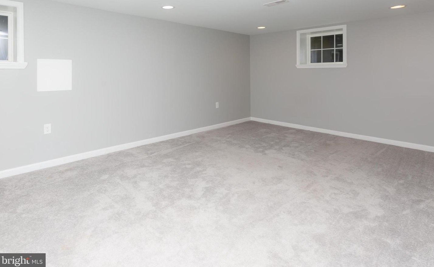4023 Deepwood Rd, Baltimore MD  21218-1404 exterior