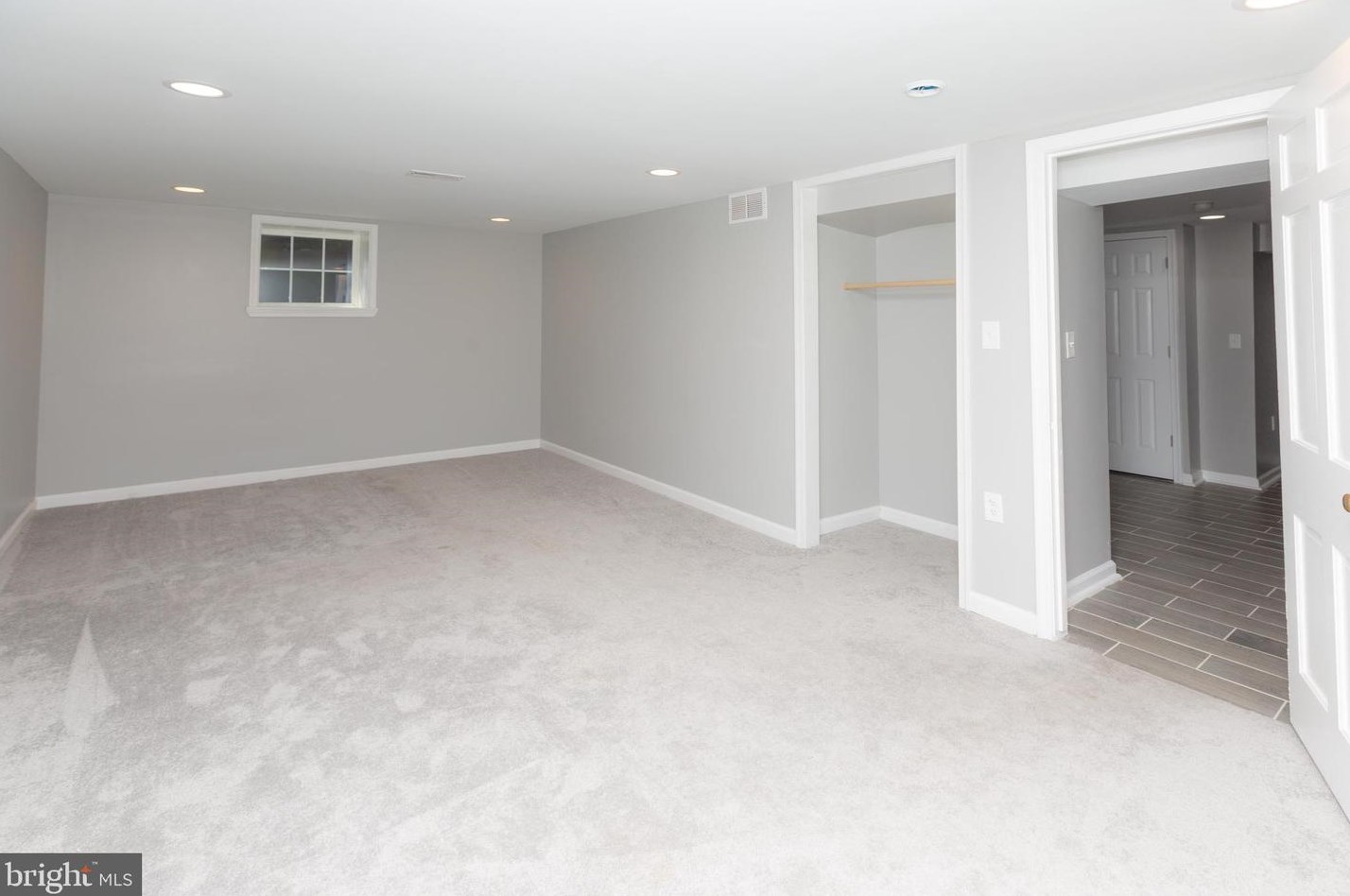 4023 Deepwood Rd, Baltimore MD  21218-1404 exterior