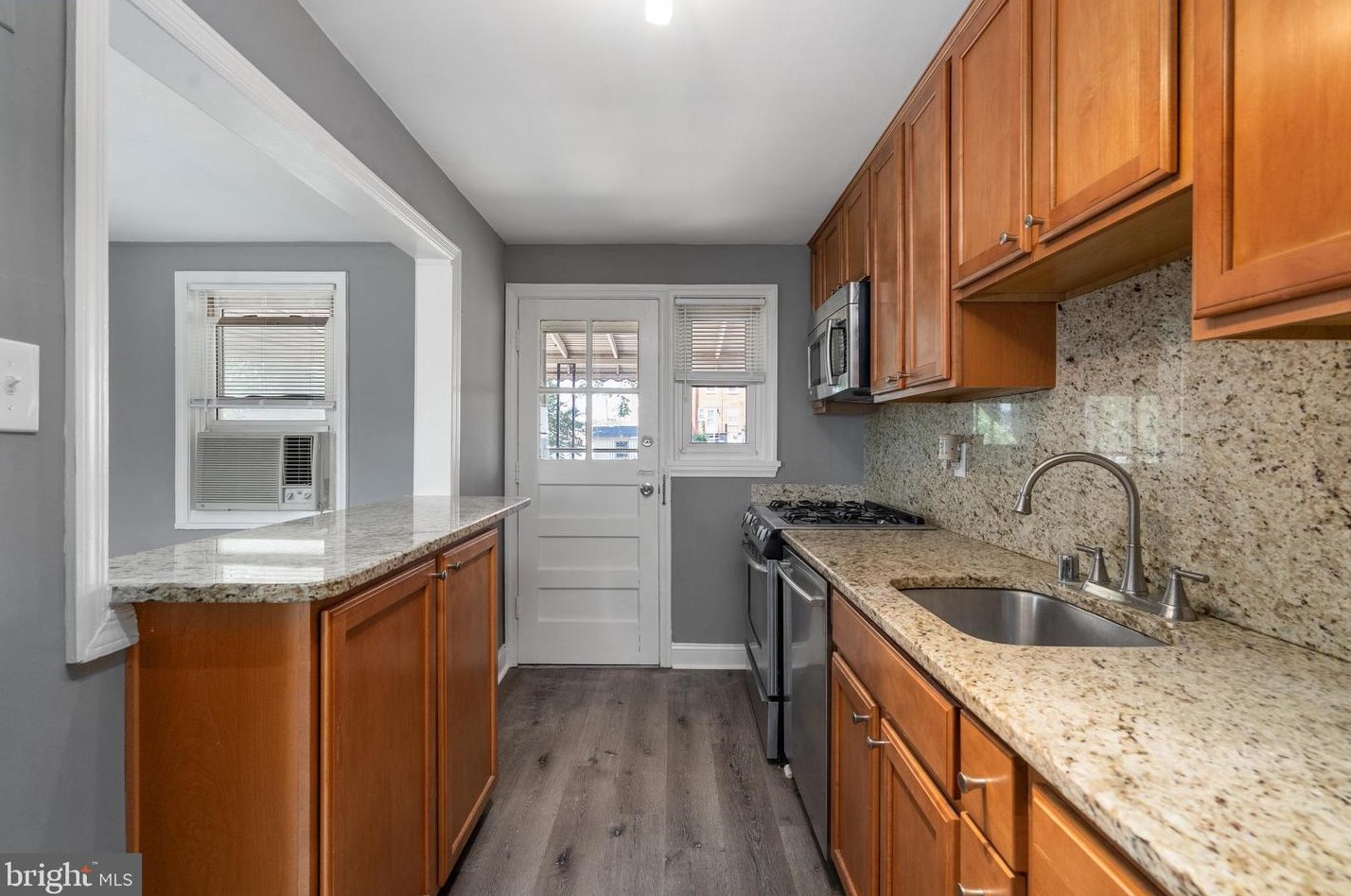 3506 Greenvale Rd, Baltimore MD  21229-5112 exterior