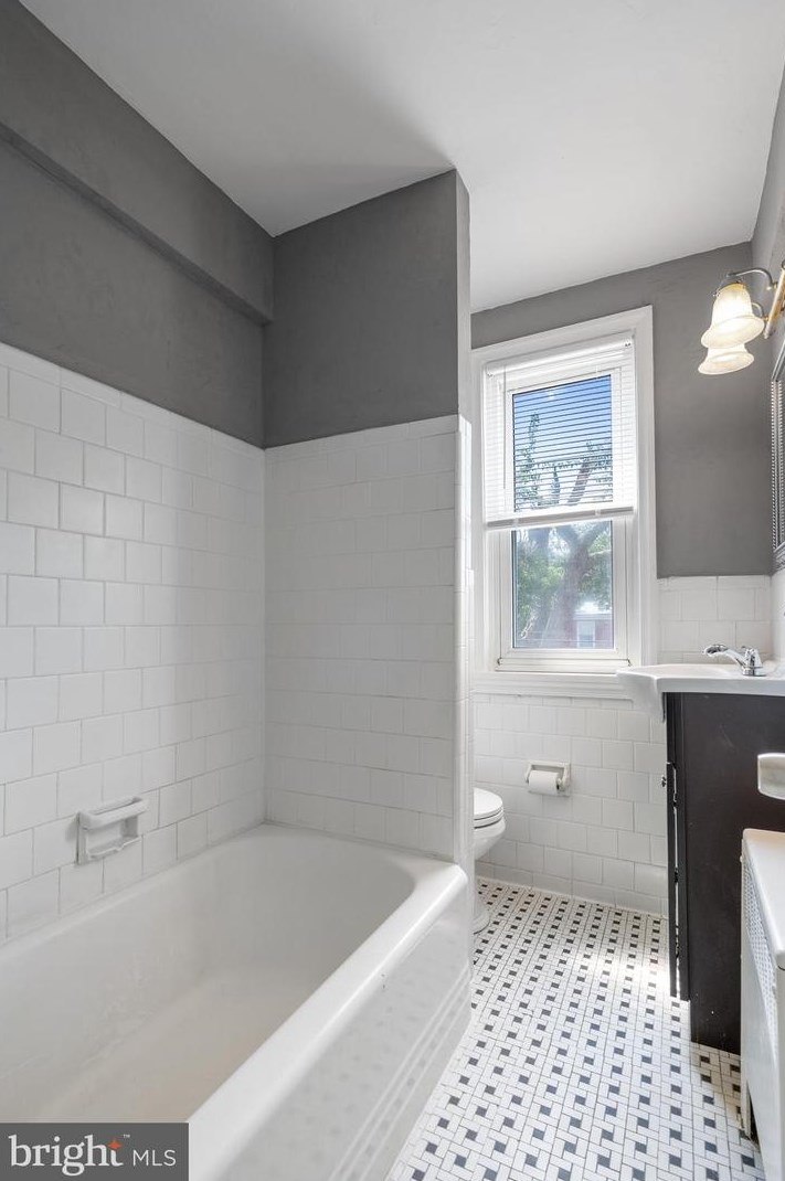 3506 Greenvale Rd, Baltimore MD  21229-5112 exterior