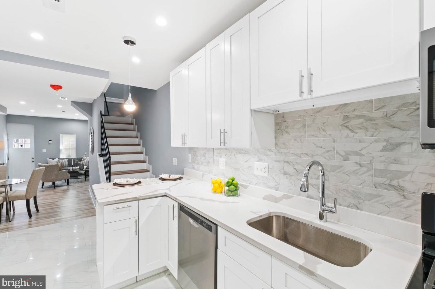 430 Lanvale St, Baltimore MD  21202-2937 exterior
