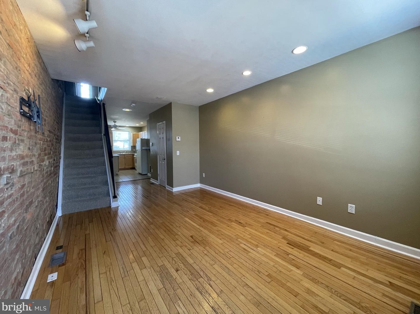 808 Grundy St, Baltimore MD  21224-4345 exterior