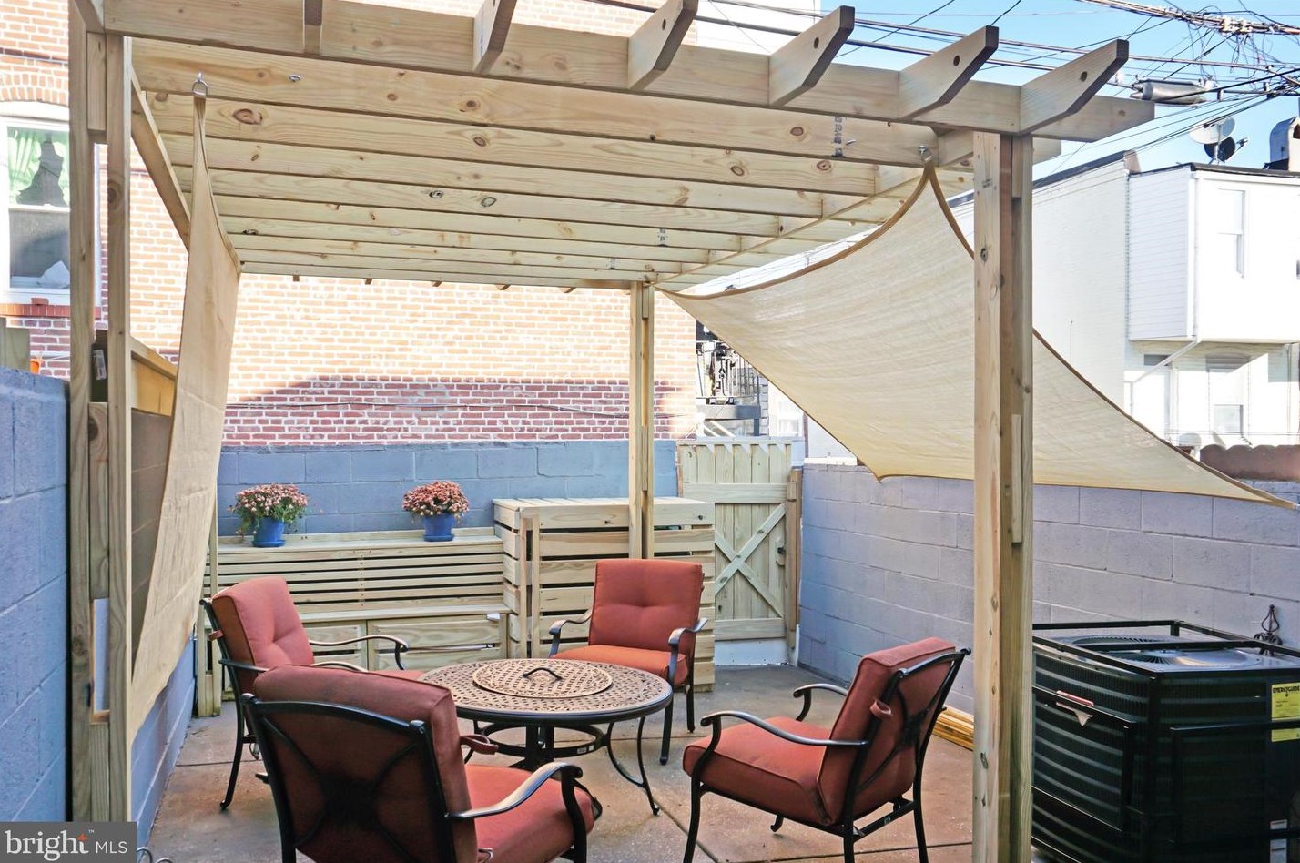 225 Linwood Ave, Baltimore MD  21224-1213 exterior