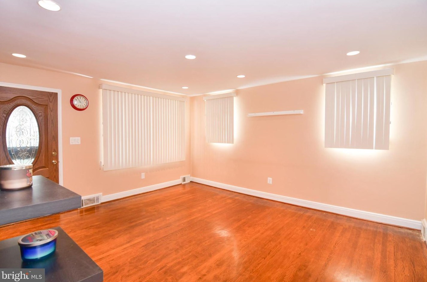 900 Cooks Ln, Baltimore MD  21229-1226 exterior