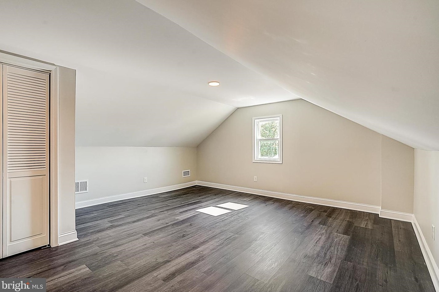 1712 Burnwood Rd, Baltimore MD 21239-3701 exterior