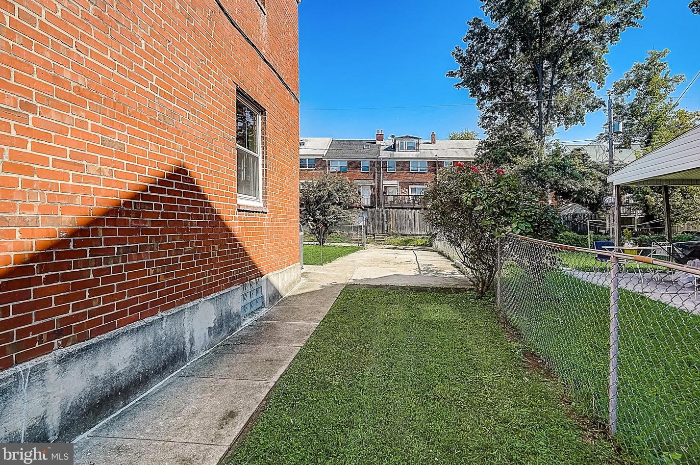 1712 Burnwood Rd, Baltimore MD 21239-3701 exterior