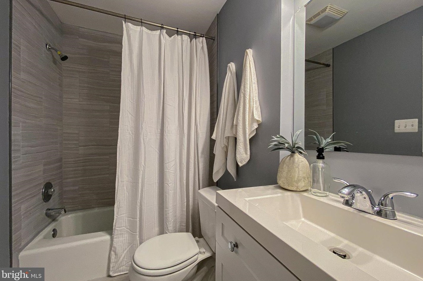 22 Hamburg St, Baltimore MD  21230-4034 exterior