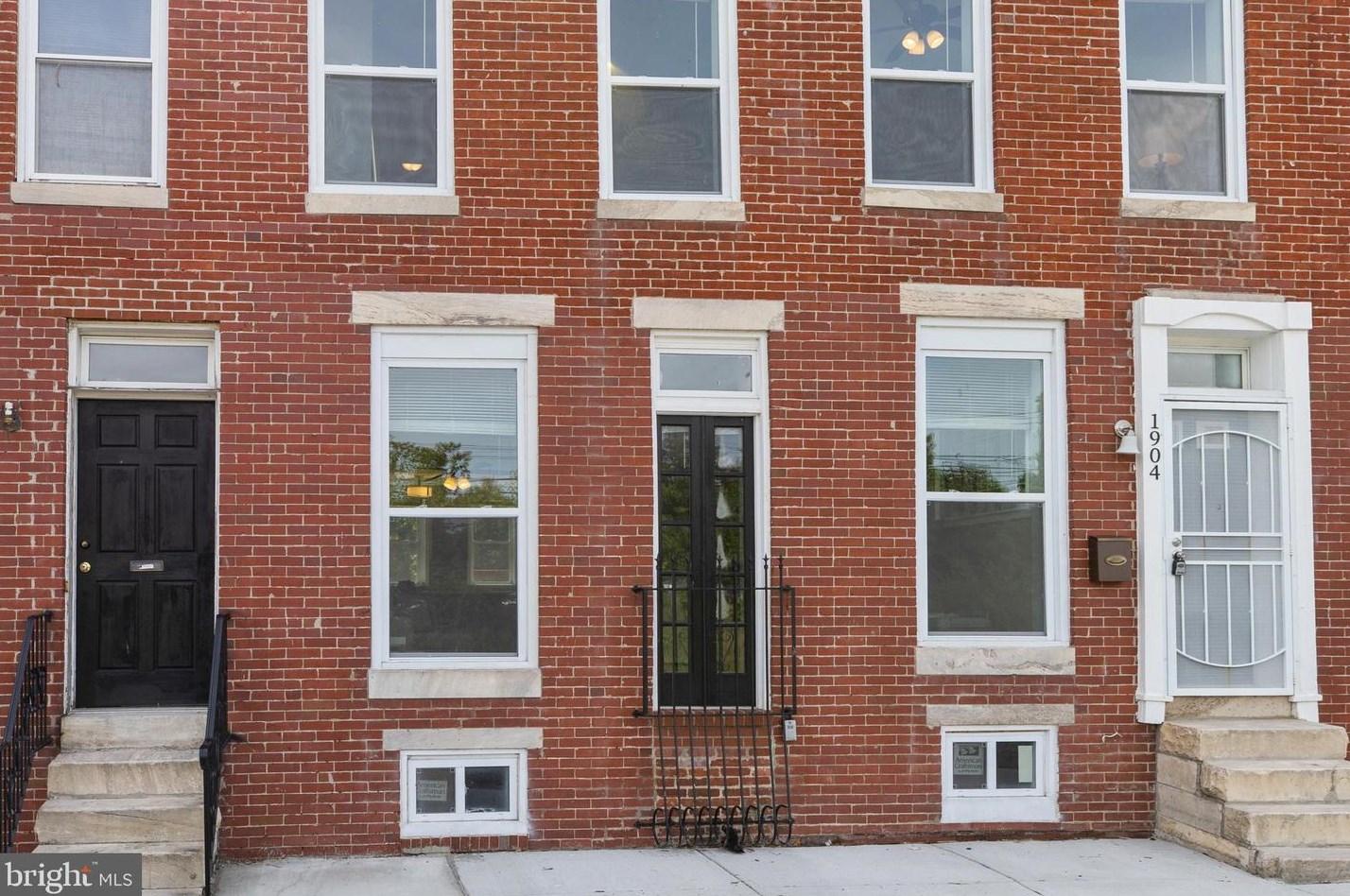 1904 Perlman Pl, Baltimore MD  21213-1509 exterior