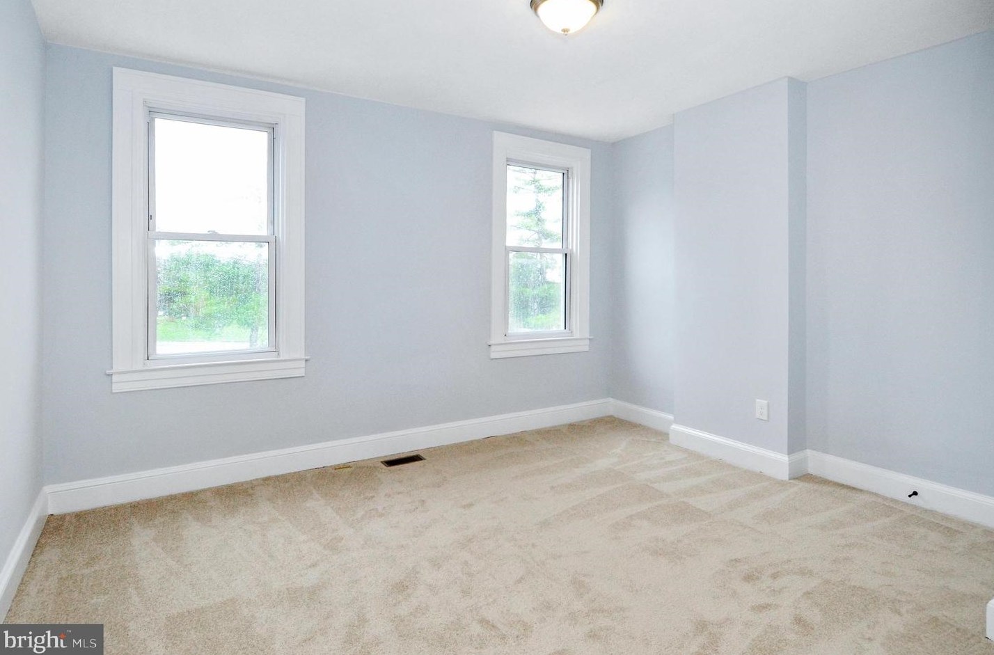 256 Monastery Ave, Baltimore MD  21229-3637 exterior