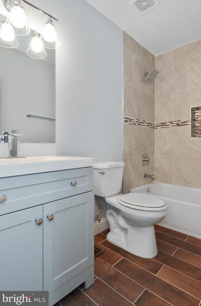 256 Monastery Ave, Baltimore MD  21229-3637 exterior