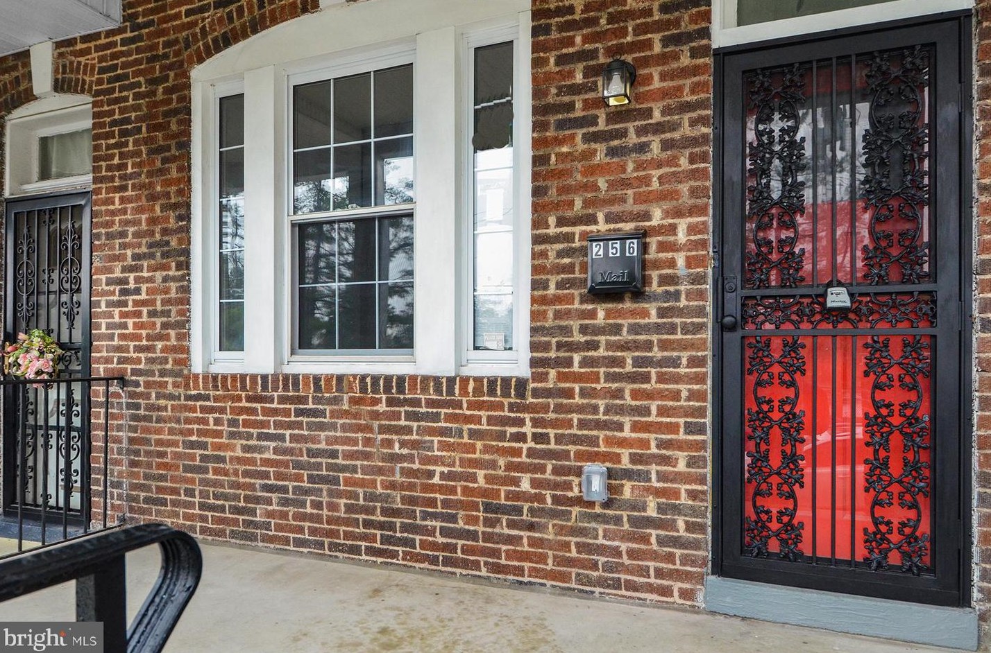 256 Monastery Ave, Baltimore MD  21229-3637 exterior