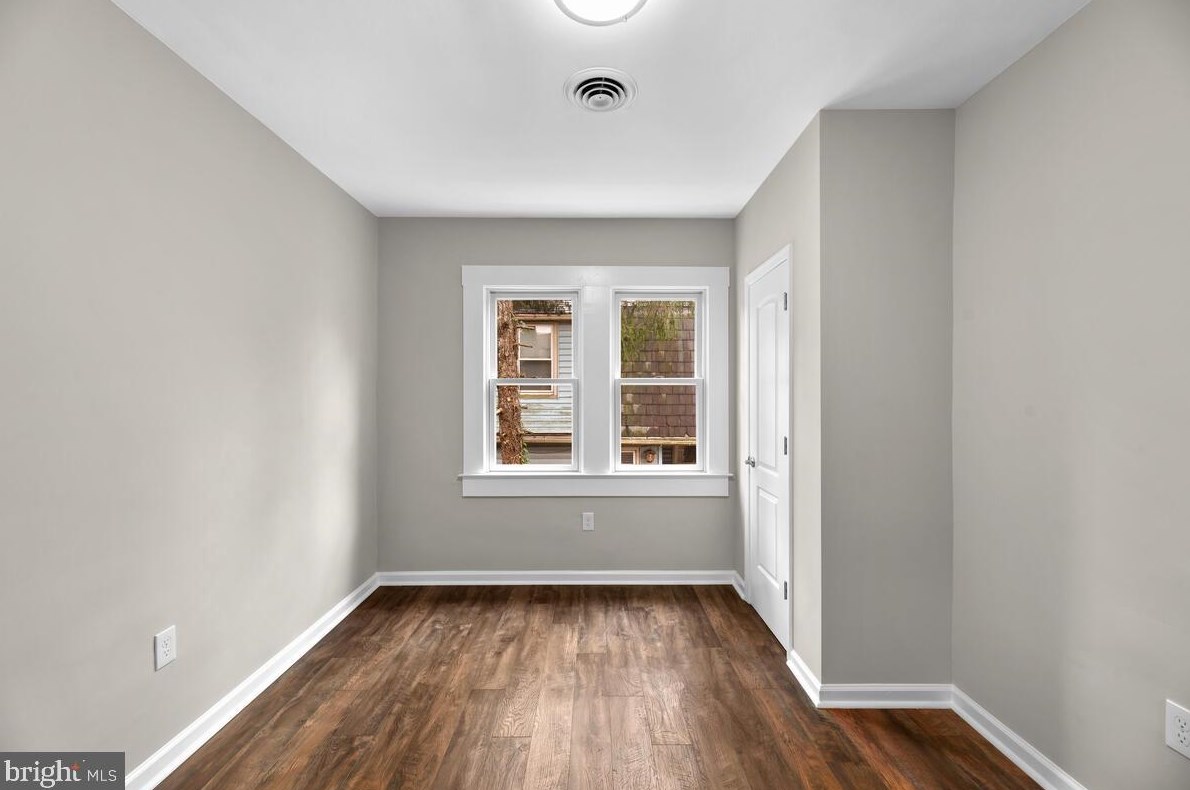 5205 Tramore Rd, Baltimore MD  21214-2117 exterior