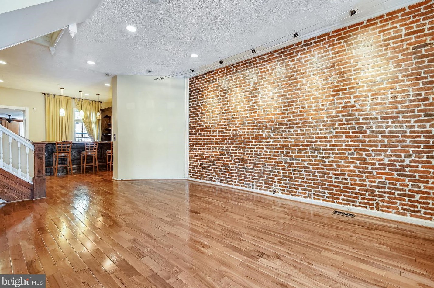 819 Newington Ave, Baltimore MD 21217-4630 exterior