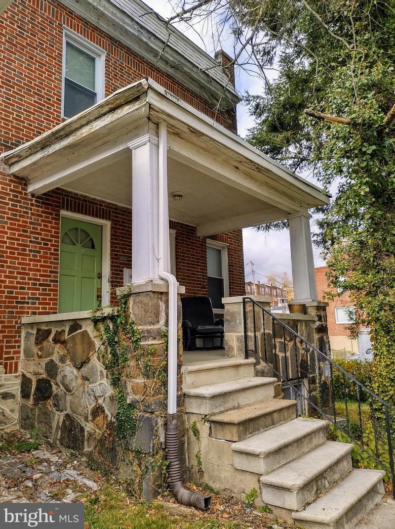 3926 Greenspring Ave, Baltimore MD  21211-1311 exterior