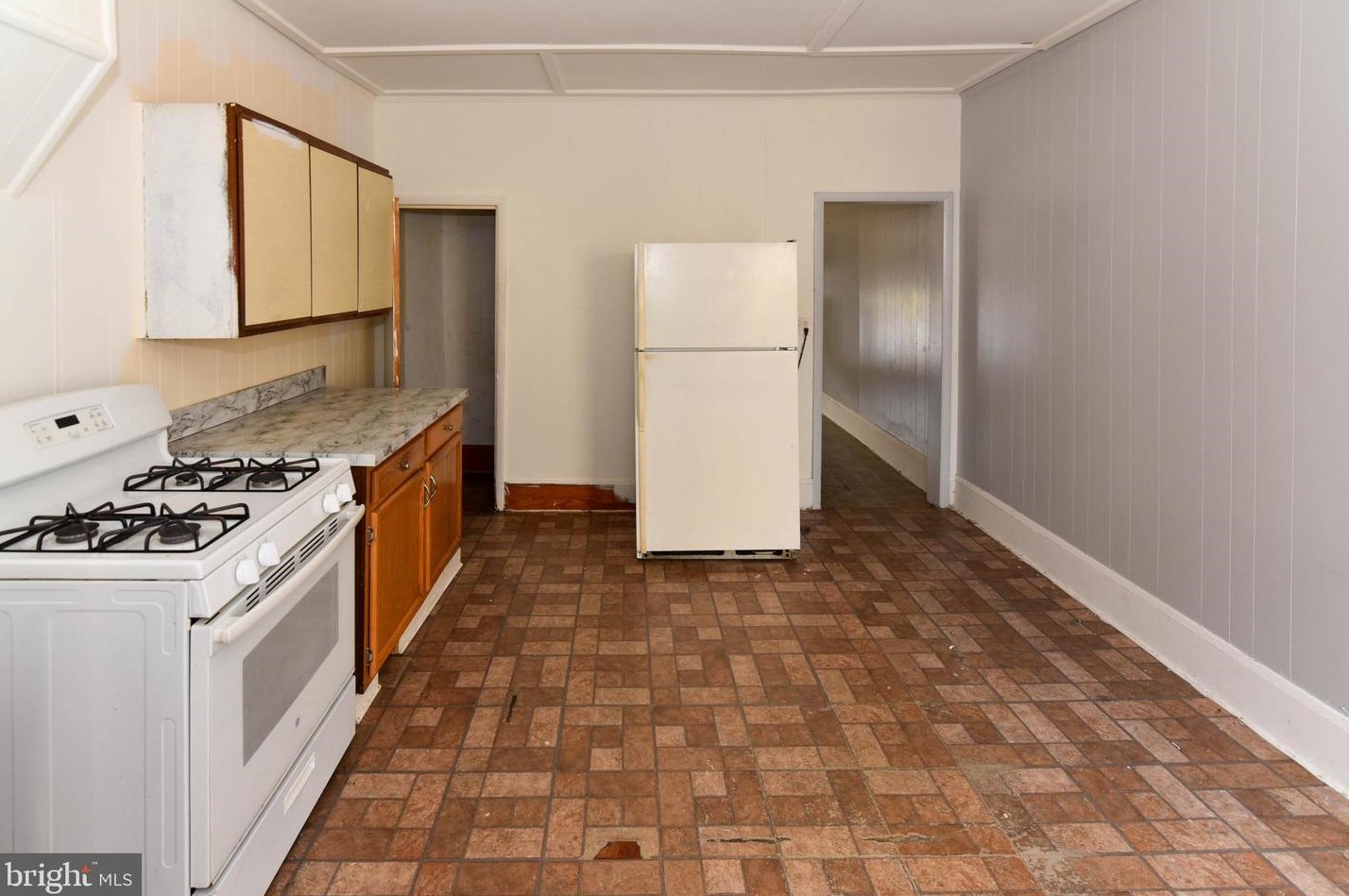 325 Clinton St, Baltimore MD  21224-2322 exterior