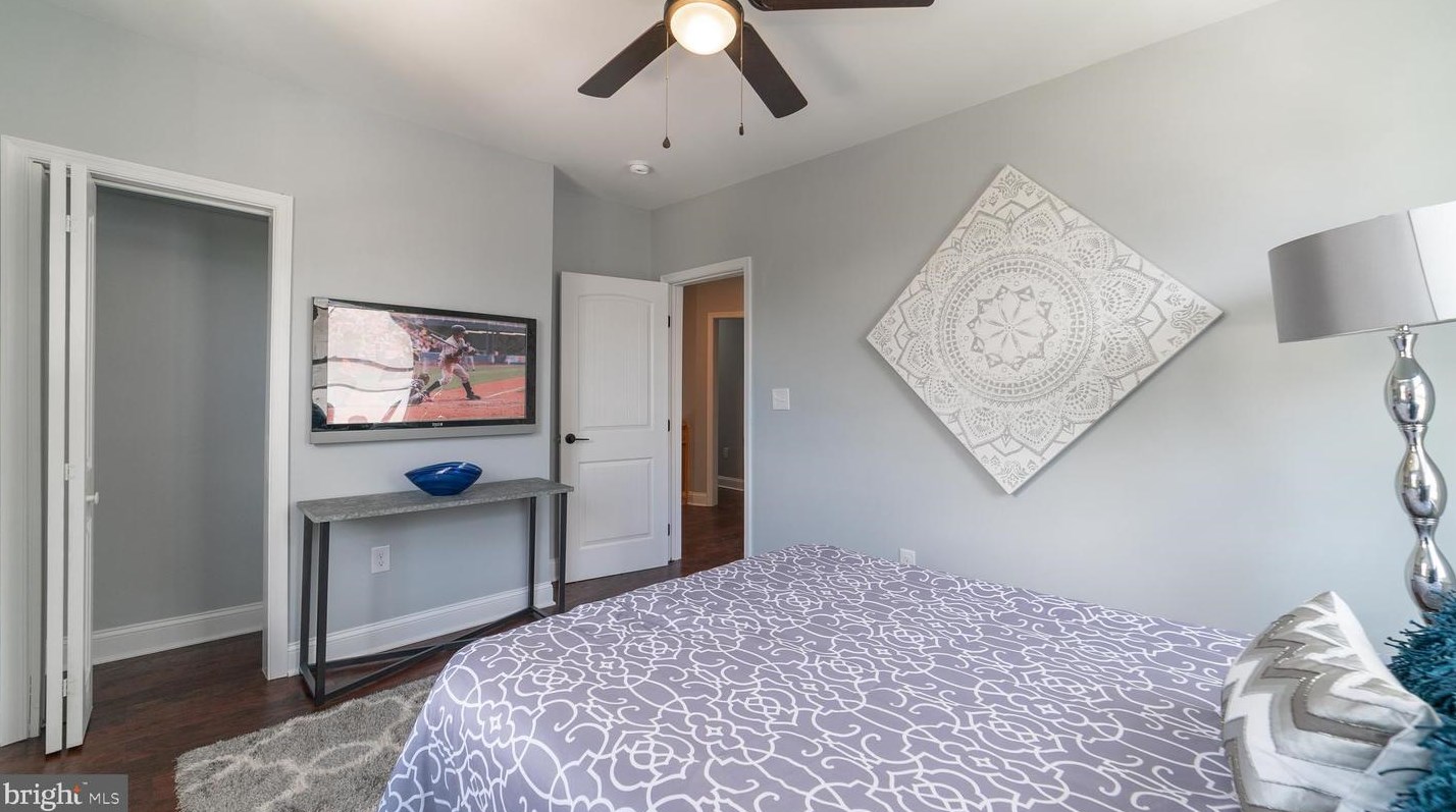 3404 Edgewood Rd, Baltimore MD  21215-7321 exterior