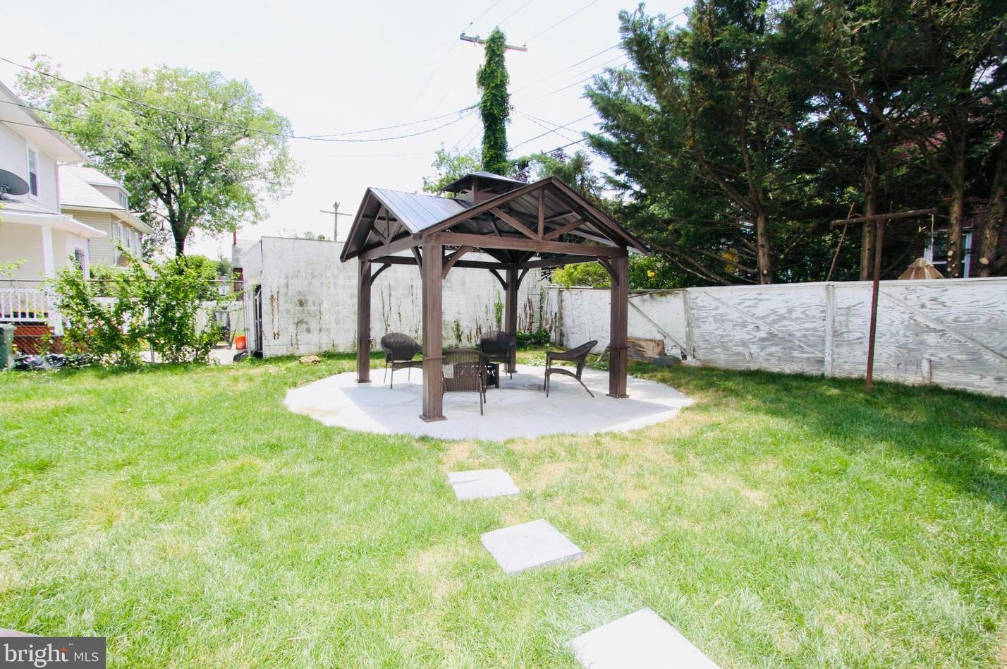 3404 Edgewood Rd, Baltimore MD  21215-7321 exterior