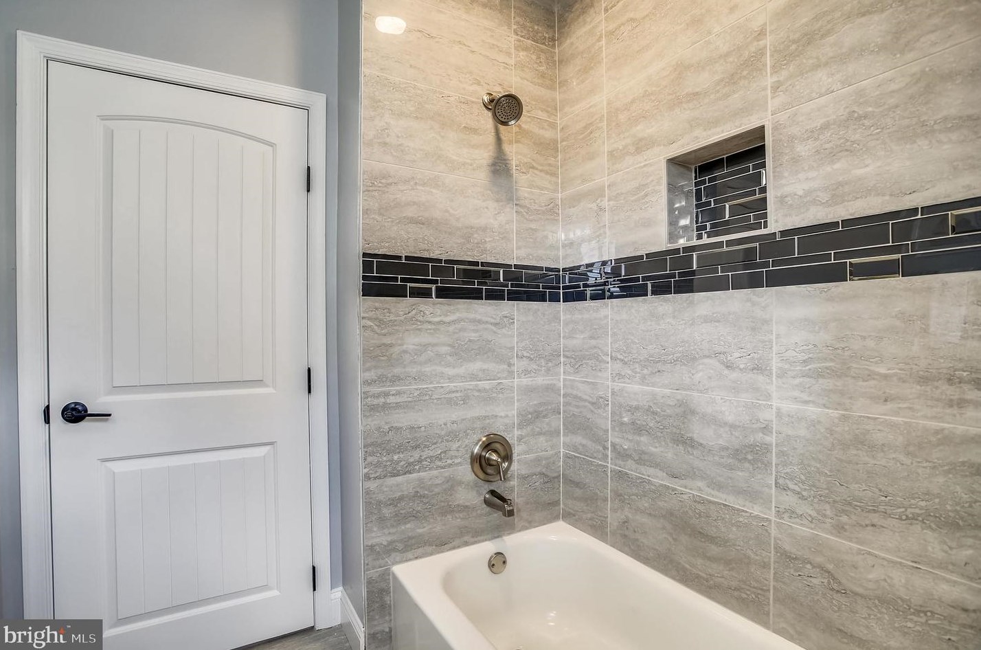 3404 Edgewood Rd, Baltimore MD  21215-7321 exterior