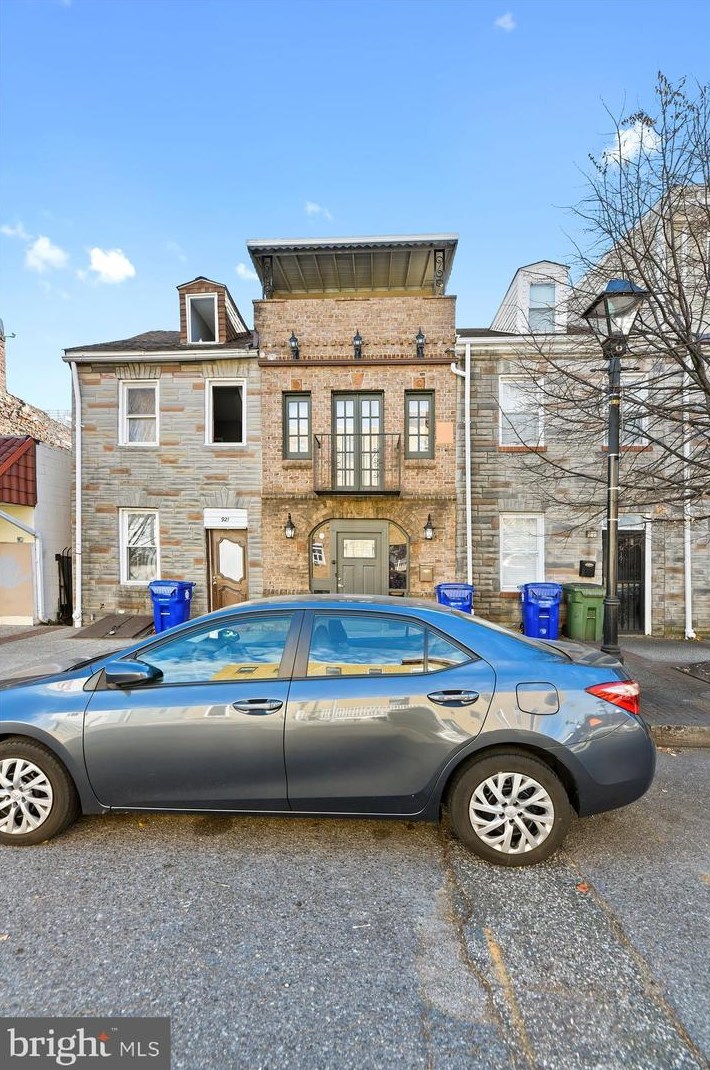 919 Eastern Ave, Baltimore MD  21202-4324 exterior