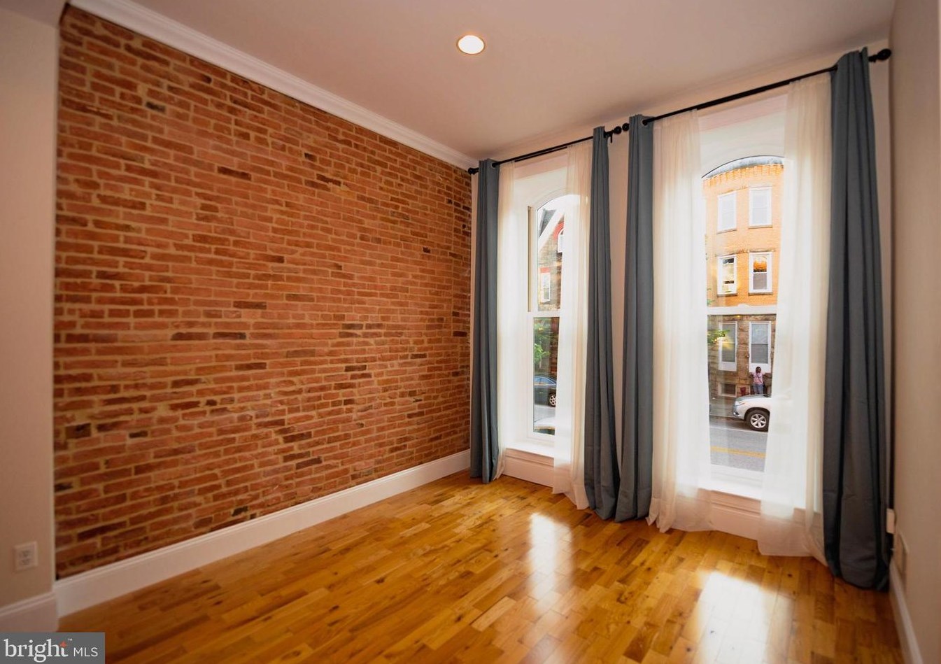 1711 Guilford Ave, Baltimore MD  21202-2805 exterior