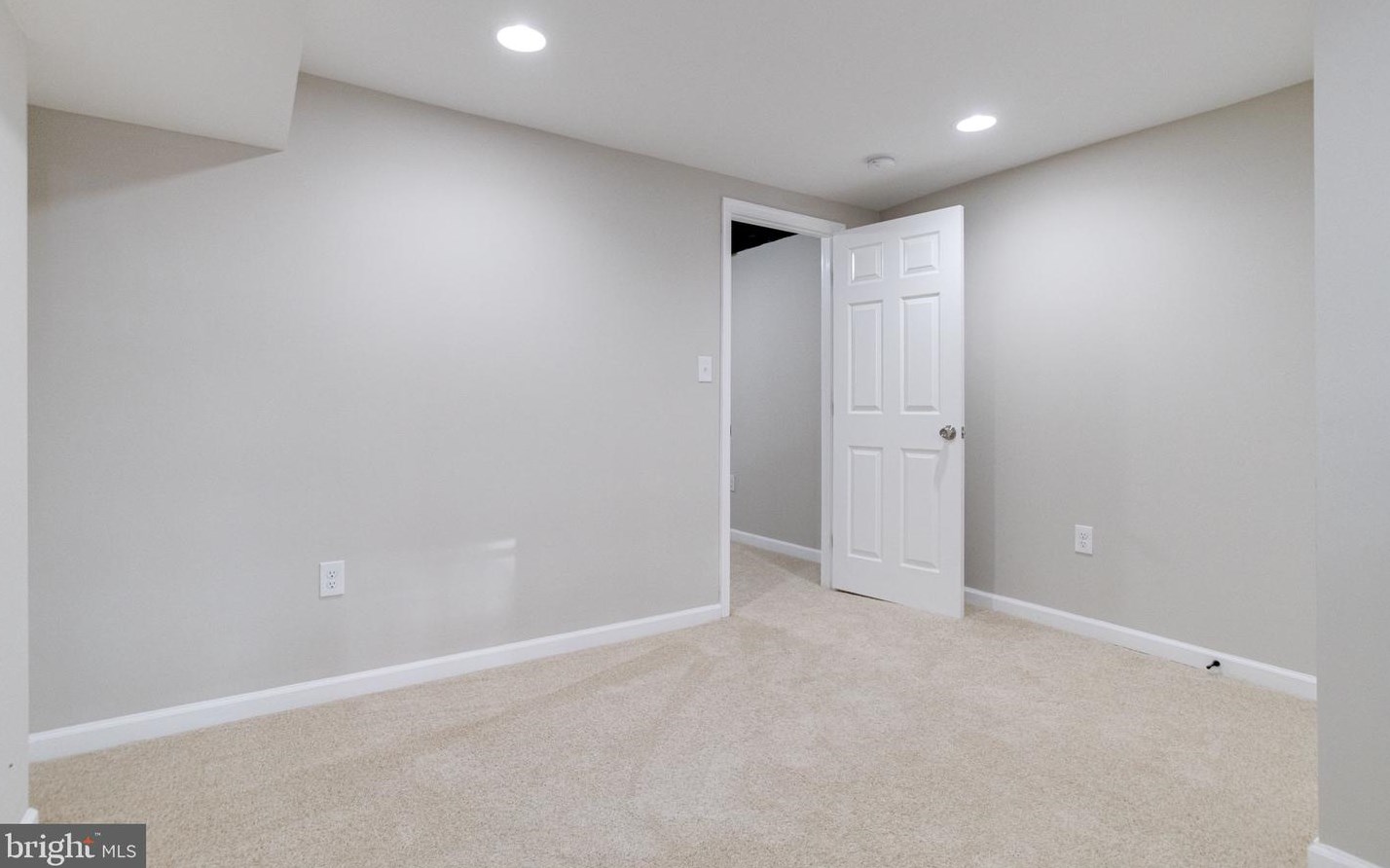 1916 Druid Hill Ave, Baltimore MD  21217-3502 exterior
