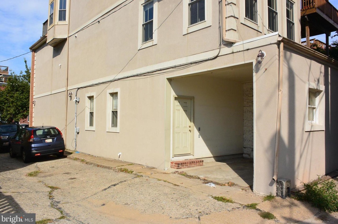 919 Clinton St, Baltimore MD  21224-5025 exterior