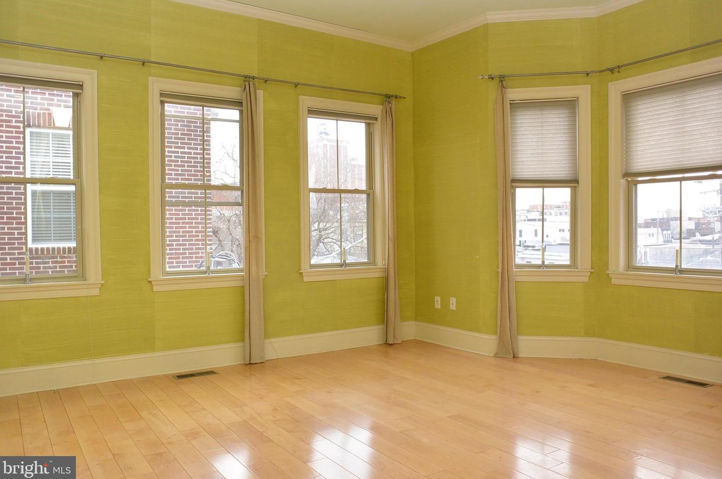 919 Clinton St, Baltimore MD  21224-5025 exterior