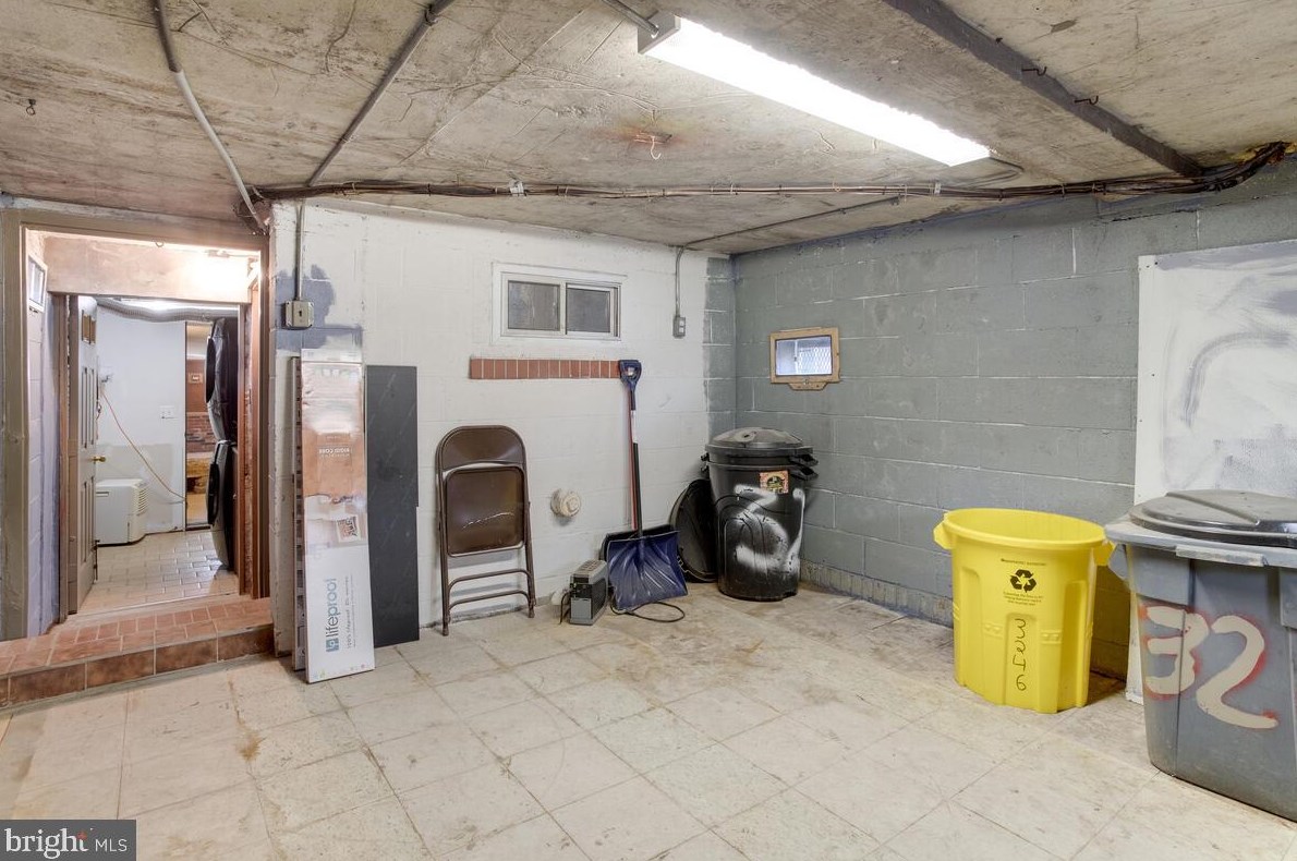 3246 Leverton Ave, Baltimore MD  21224-2224 exterior