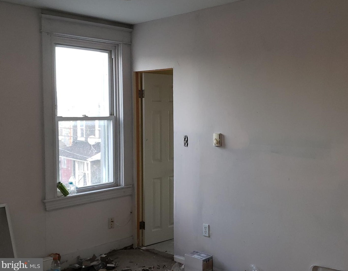 2565 Robb St, Baltimore MD 21218-5543 exterior